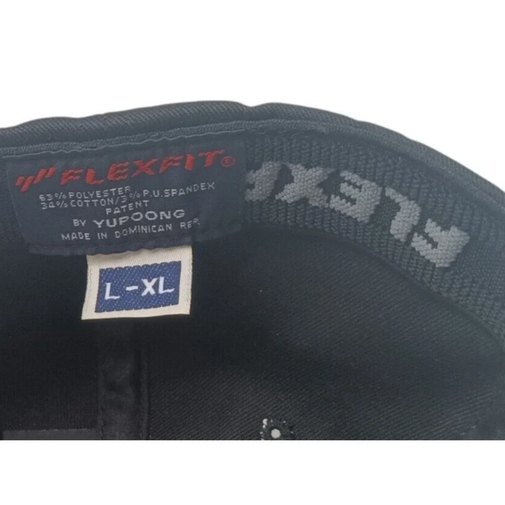 NWT Black‎ NYE TECH Black Hat / Large / X-Large / FLEXFIT